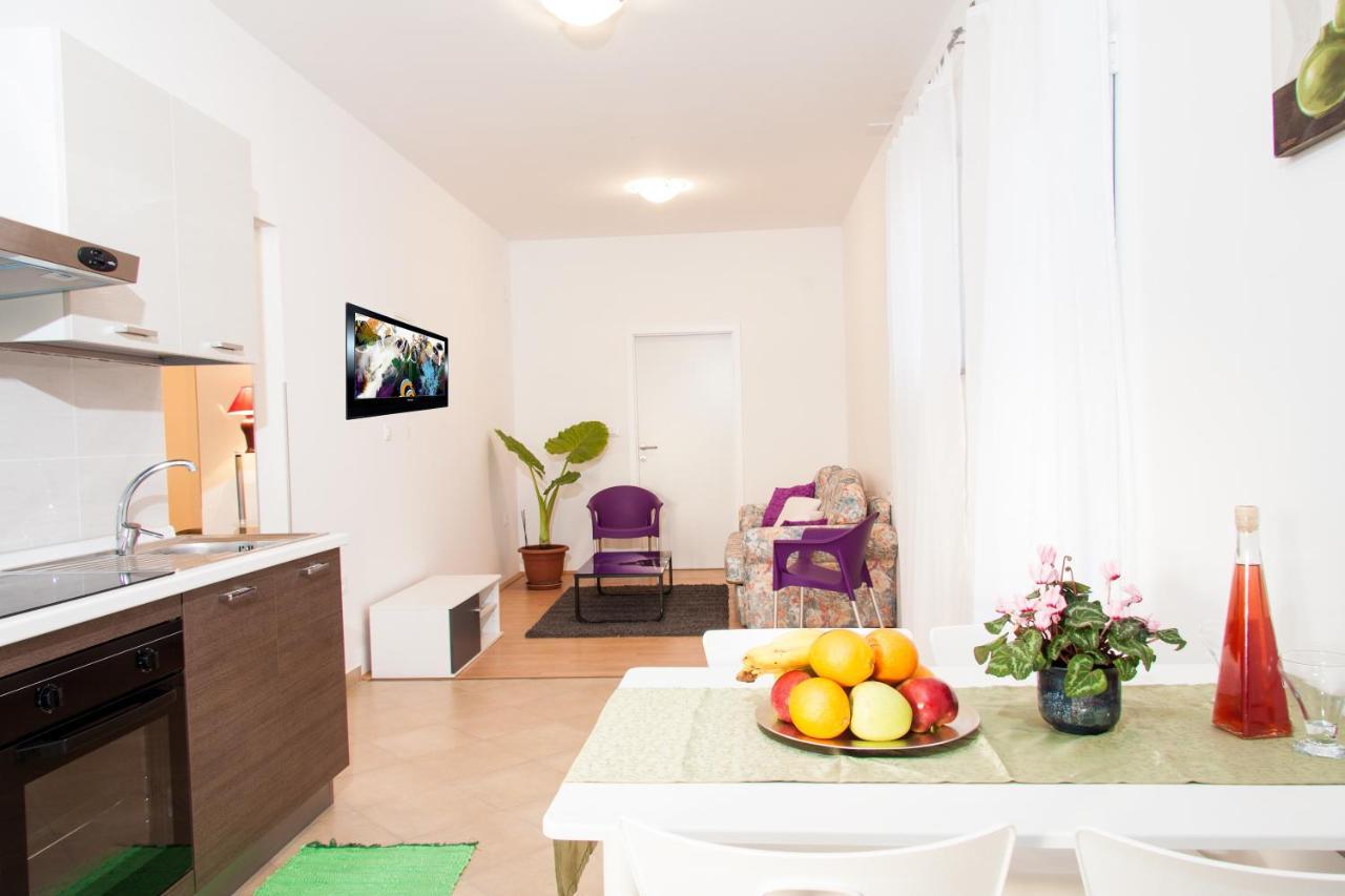 Apartments Adria Blue 卡斯塔 客房 照片